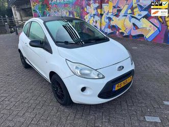 ford ka - 1.2 black&white speciale uitvoering airco oz racing velgen veel zwarte accenten geheel dea
