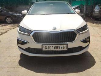 skoda slavia style 1.0l tsi mt 2022