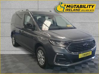 ford tourneo connect wheelchair accessible