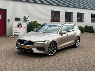 volvo v60 - b3 163pk mild hybrid aut essential/ navigatie/ 19 inch velgen/ apple carplay/ dab/ camera