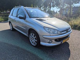 peugeot 206 sw - 1.6-16v quiksilver airco benzine radio/cd