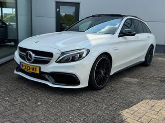 estate-c63-amg-performance-stoelen-pano-dak