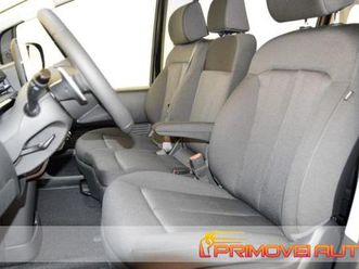 staria staria 2.2 at 2wd 7 posti luxury