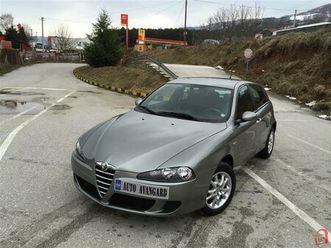 alfa romeo 147 1.9 jtd ful oprema 100% unikat-06