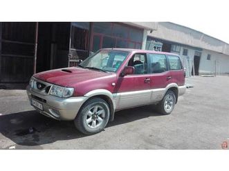 nissan terrano -01