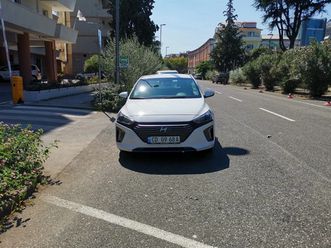 hyndai ioniq plug-in hybrid