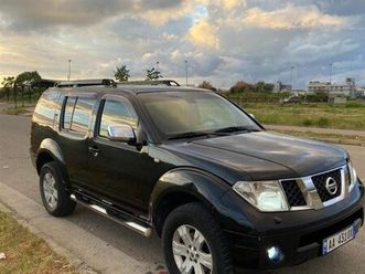 shitet ose nderrohet nissan pathfinder
