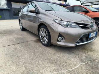 toyota auris 1.8h active eco 5p