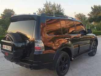 mitsubishi pajero montero