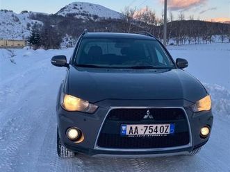 mitsubishi outlander 4x4 !!!