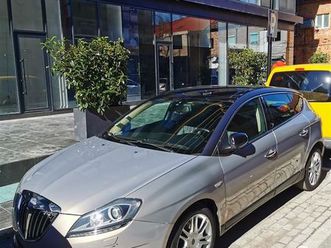 lancia delta full options