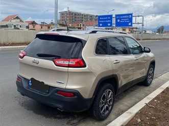 shitet jeep cherokee north kj