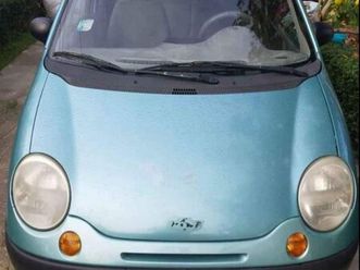 shitet makina 700 euro