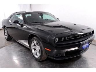 2016 dodge challenger sxt