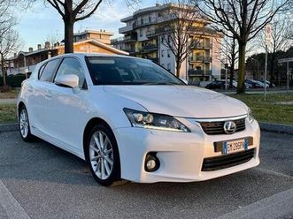 lexus ct200h hibrid & benzin