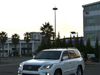 lexus lx570 2013 5.7 benzine