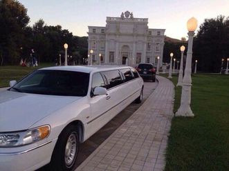 lincoln town car benzin