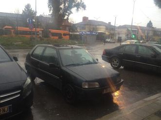 peugeot 106 1.1benzin 650mi lek