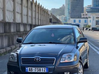 toyota avensis