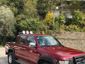 nderrohet toyota hilux