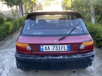 shitet toyota 1.2 benzine. 900 euro