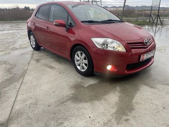 toyota auris .1.4 naft full exhta..