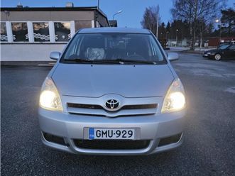 shitet toyota corolla verso 2.2 dizell 7 ulese
