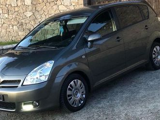 toyota corolla verso 2.2 d4d