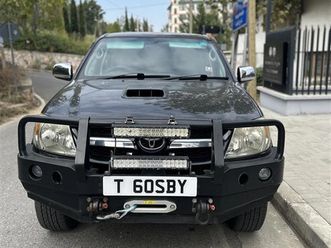 shite ose nderrohet toyota hilux angleze