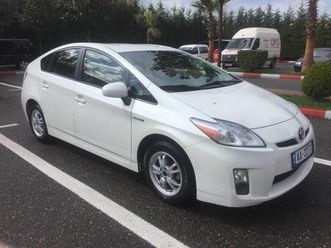 toyota prius hybrid