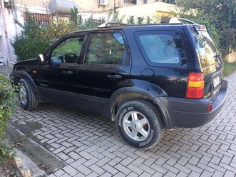 ford mevarik 2001 3200€