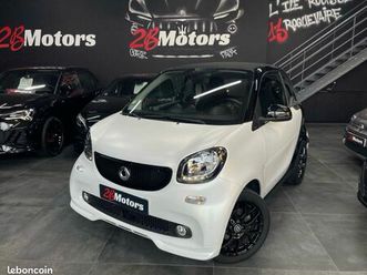 smart-fortwo-urbanchadow-brabus-url-masquee-pour-votre-securite-90ch-twinamic-blanc-mat