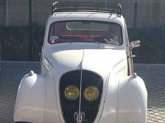 voiture de collection peugeot