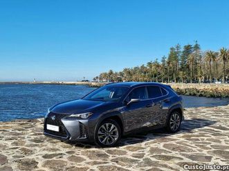 lexus nx ux 250h sport abril/23