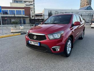 ssang yong 2.0 nafte automat e 2012