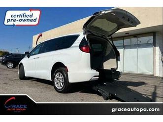 used 2022 chrysler voyager lx