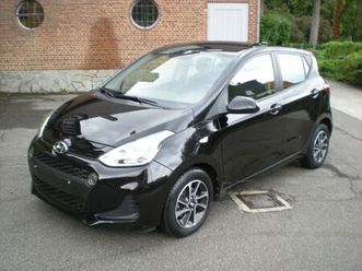 hyundai i10 1.0i pop ( navigation)