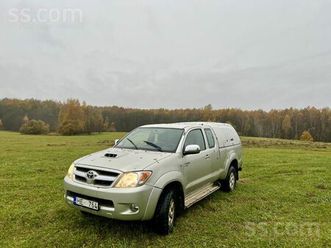 toyota-hilux-cena-8-000-eur-pardodu-toyota-hylux-2008-gada-laba-lidz-riepu-2durvju-dece