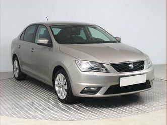 seat toledo 1.2 tsi, čr,1.maj, navi