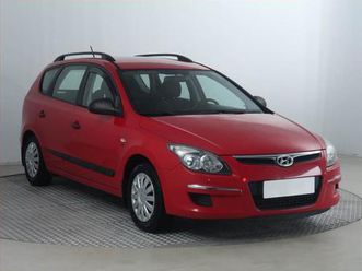 hyundai i30 1.4 cvvt, čr,1.maj, po stk