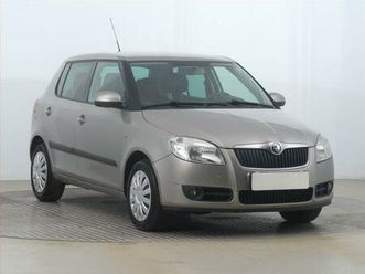 škoda fabia 1.2, serv.kniha, po stk, tažné
