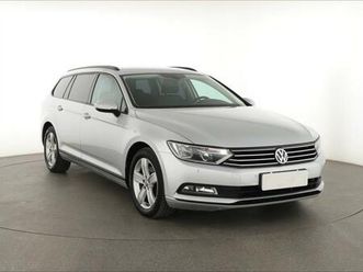 volkswagen passat business 2.0 tdi, serv.kniha