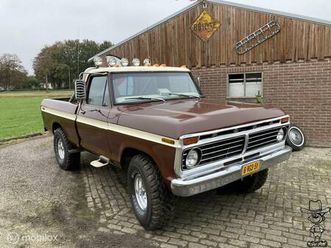 usa-pickup-highboy-4x4-v8-stick-shift-shortbed