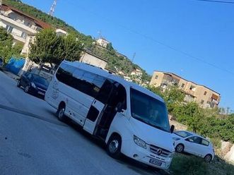 shitet vario 818 sprinter minibus