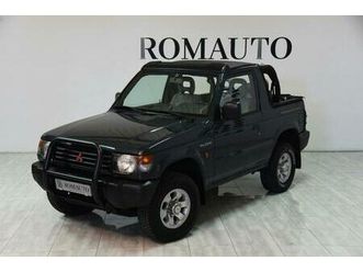 mitsubishi pajero 2.5 td gl canvas top