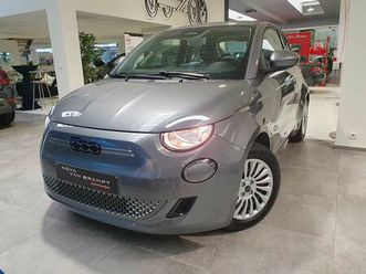 fiat-500-e-500-42-kwh-118pk-parksens-camera