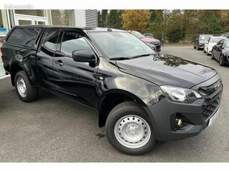 isuzu-d-max-1-9-d-164-bva-4x4-n60-b-pick-up-space-cabine-accessoires-inclus