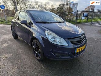 opel corsa - 1.0-12v selection parkeersensoren navi airco