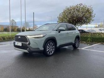 ② toyota corolla cross style — toyota — 2ememain