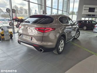 alfa romeo stelvio 2.2 16v at8 business